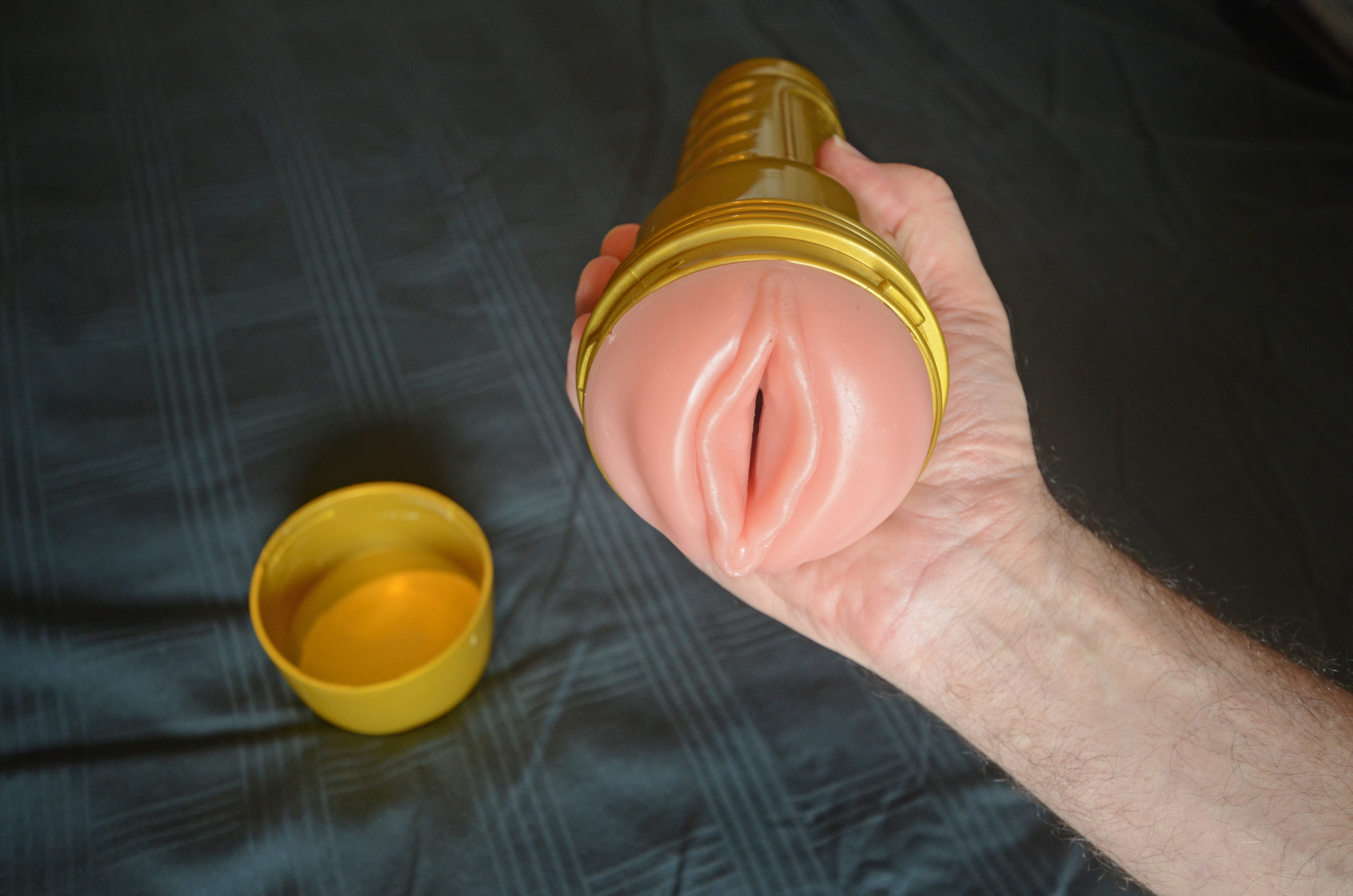 showing fleshlight stu orifice